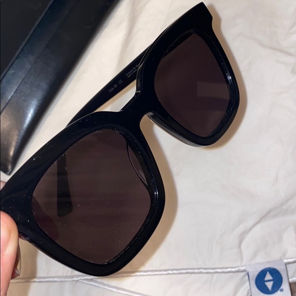 GENTLE MONSTER FINN SUNGLASS - Picture 2 of 5